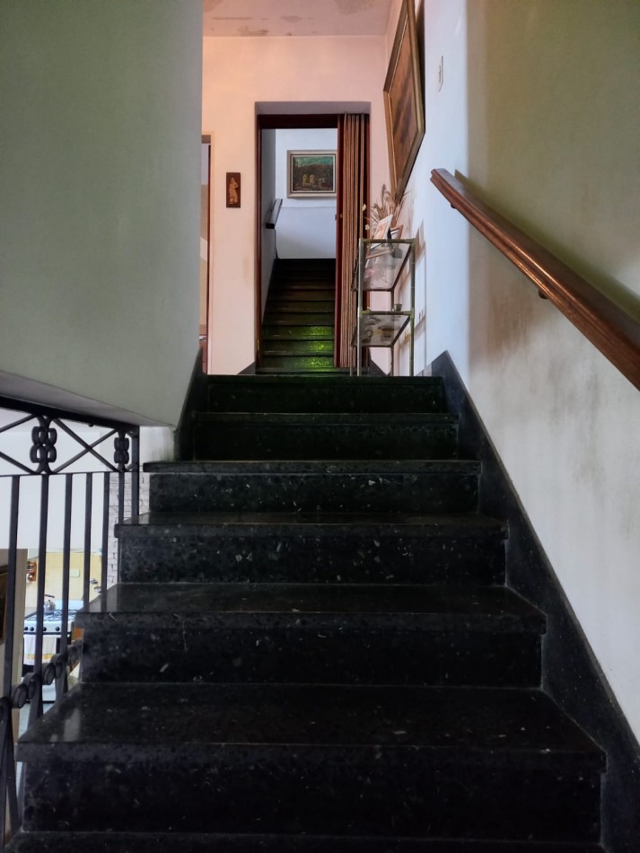 EXCELENTE PH TIPO CASA INDEPENDIENTE CON COCHERA Y TERRAZA!!!!