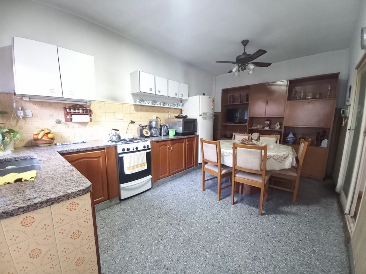 EXCELENTE PH TIPO CASA INDEPENDIENTE CON COCHERA Y TERRAZA!!!!