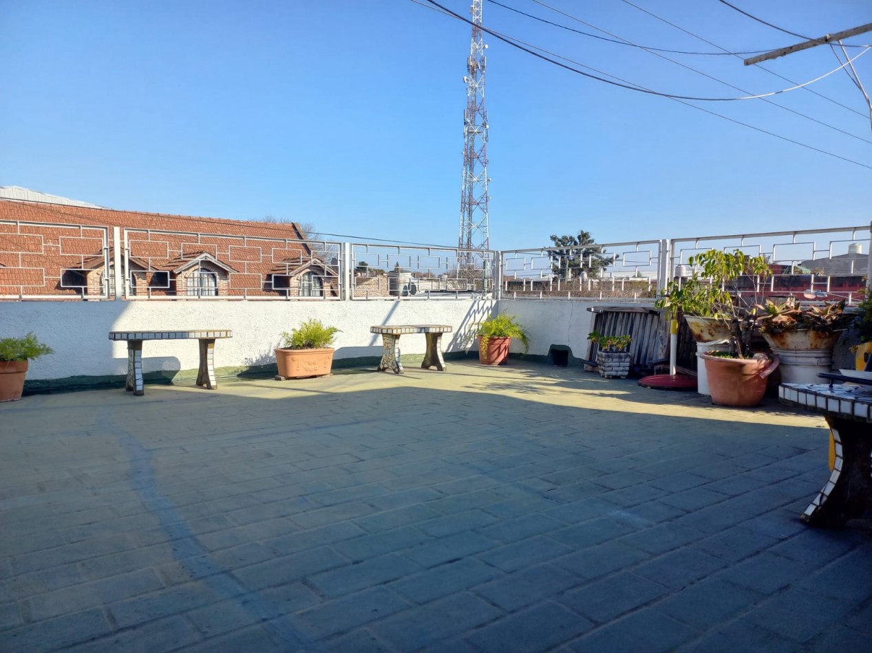 EXCELENTE PH TIPO CASA INDEPENDIENTE CON COCHERA Y TERRAZA!!!!