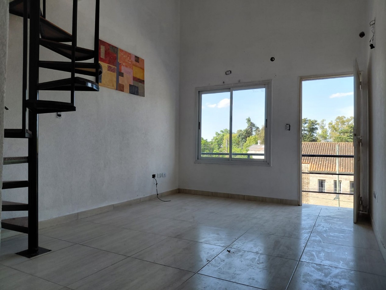Departamento tipo loft 2 ambientes al contrafrente. APTO PROFESIONAL.