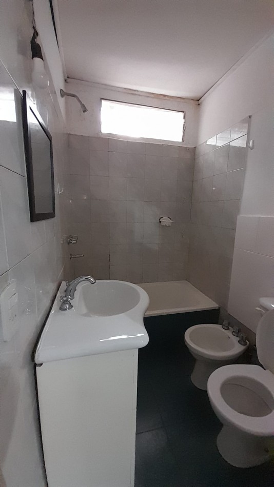 PH PB AL FRENTE 2 AMB CON PATIO. EXCELENTE UBICACION.