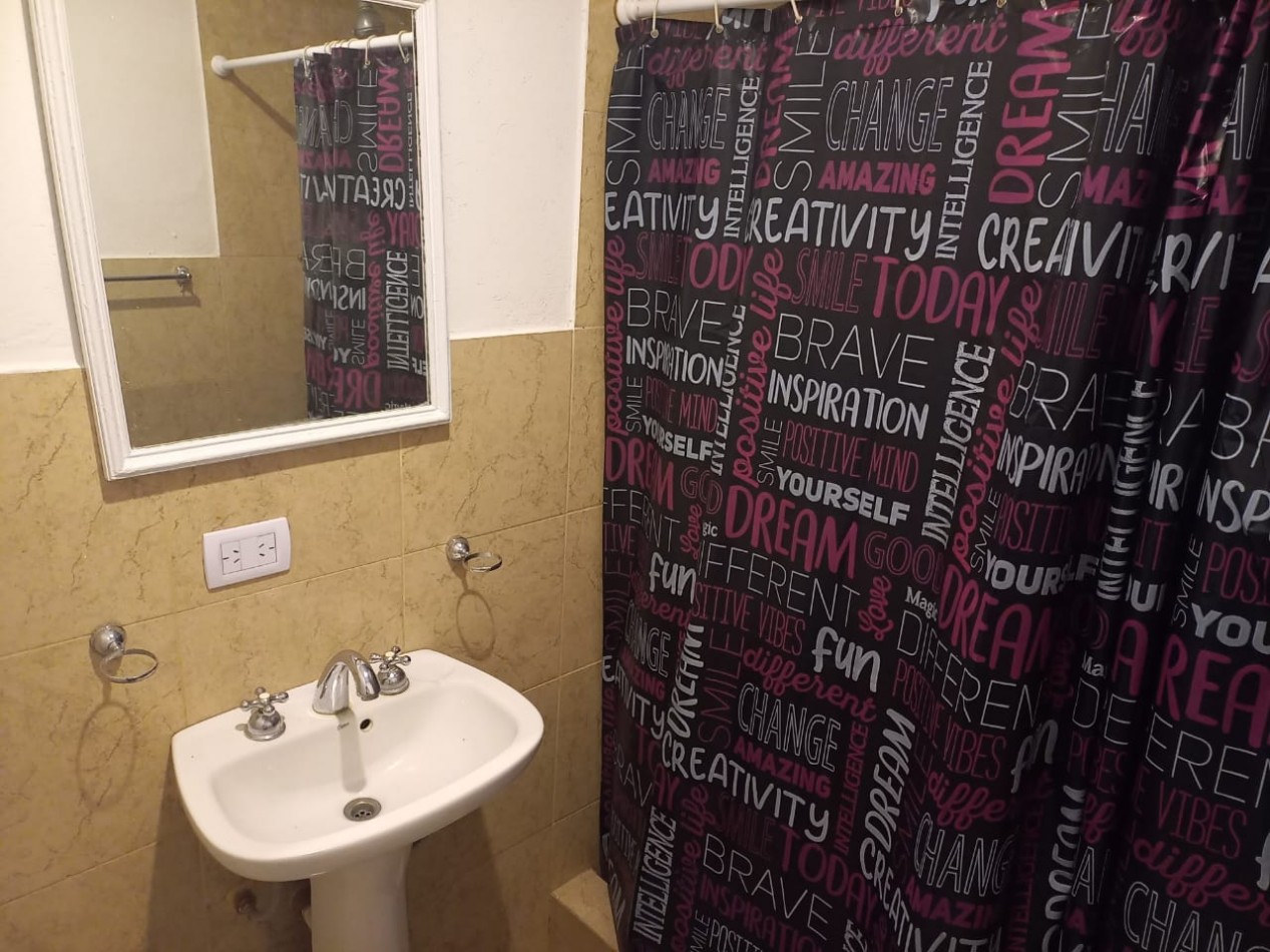 Consultorio/Oficina/Departamento en Alquiler. IMPECABLE ESTADO.