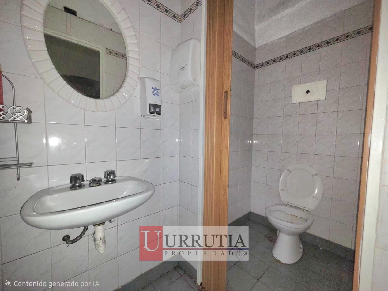 ALQUILER DE GALPON/DEPOSITO 8,66 X 34,64 EN MUNRO