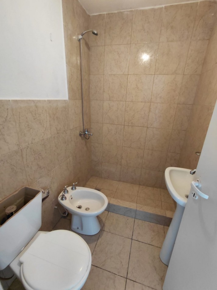Departamento tipo loft 2 ambientes al frente. APTO PROFESIONAL.